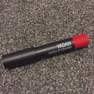 Brand new yada lip crayon 01 dazzling red